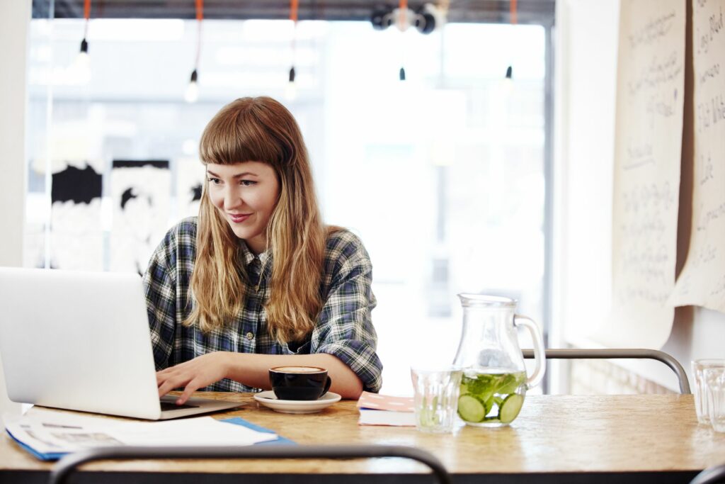 Comment trouver le numéro de série de mon ordinateur portable