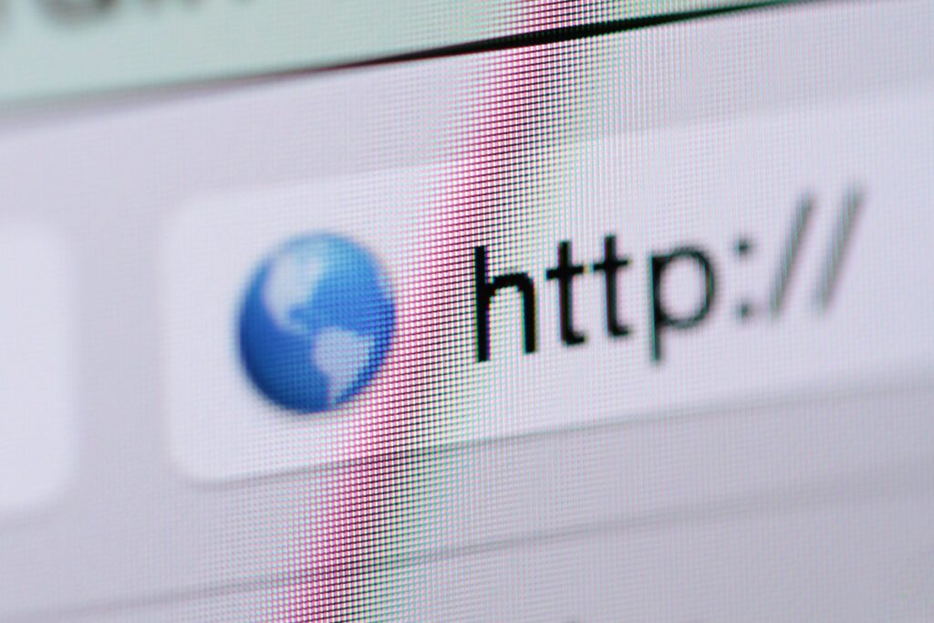 Comment utiliser le raccourcisseur d'URL pour rediriger en permanence vers une URL différente