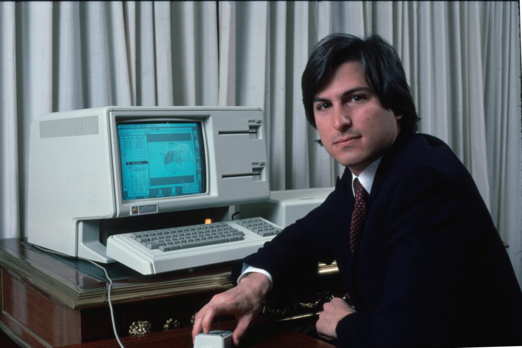 Steve Jobs a-t-il répondu aux e-mails en personne ?