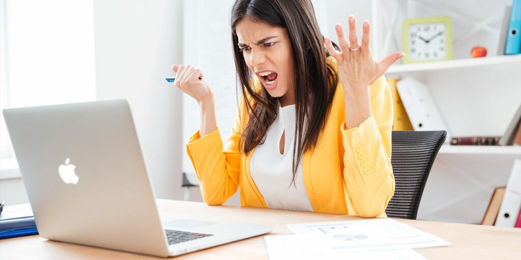 Woman unhappy with her MacBook