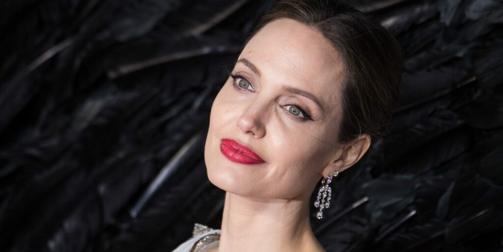 Angelina Jolie, superstar en 100 photos