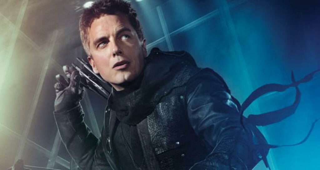 Arrow : John Barrowman (Merlin) va écrire une bande dessinée sur son personnage