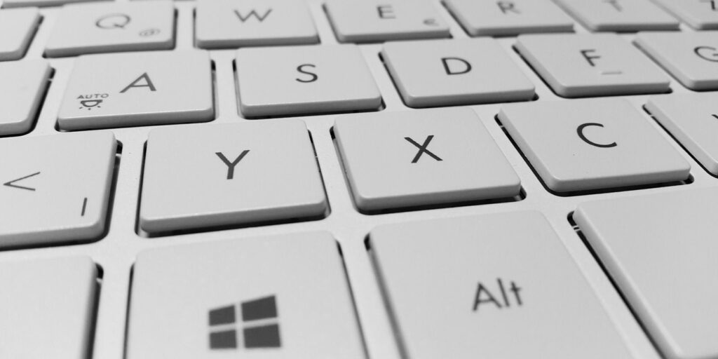 windows-laptop-keyboard