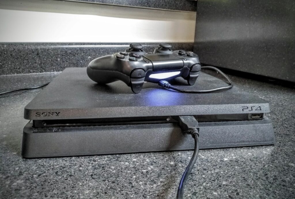 Comment remplacer un disque dur PS4