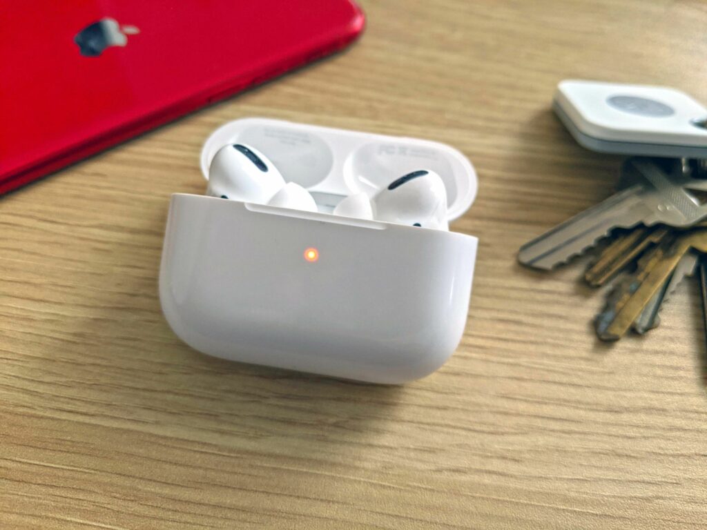 Couleurs de l'AirPod : ce que signifient le blanc, le vert, l'orange et les autres couleurs