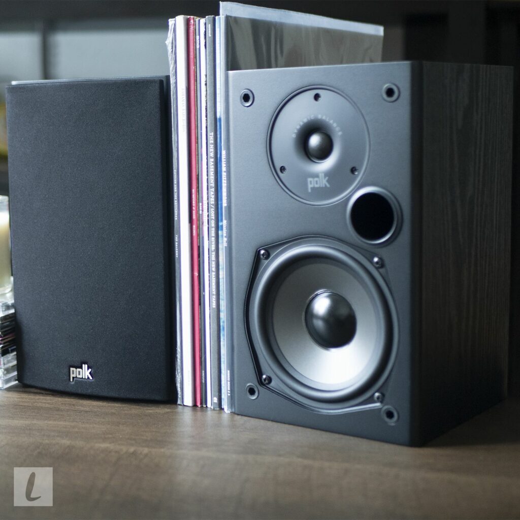 Examen du haut-parleur d'étagère Polk Audio T15