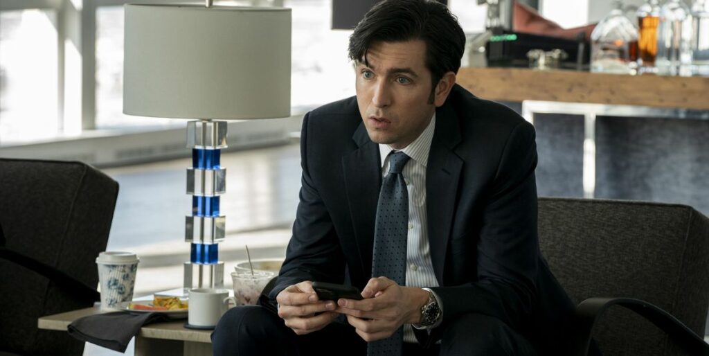 "Héritage": Nicholas Braun explique en quoi il ressemble à son personnage, son cousin Greg