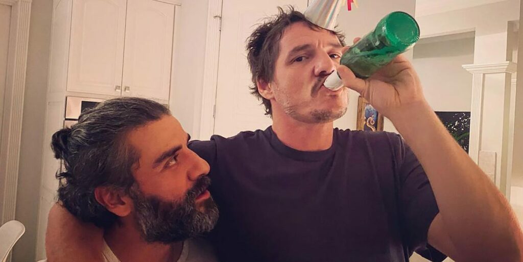 Pedro Pascal et Oscar Isaac célèbrent le Nouvel An est le crossover Star Wars dont nous avons besoin