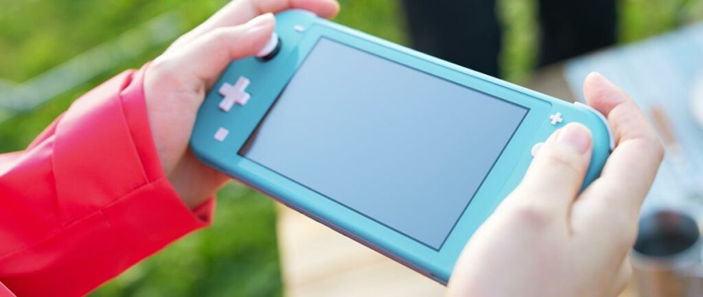 Pourquoi Nintendo lance une nouvelle console Switch Lite (mini)