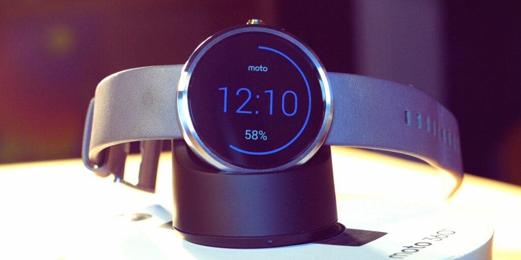 Revue et cadeau de la montre intelligente Motorola Moto 360 Android Wear