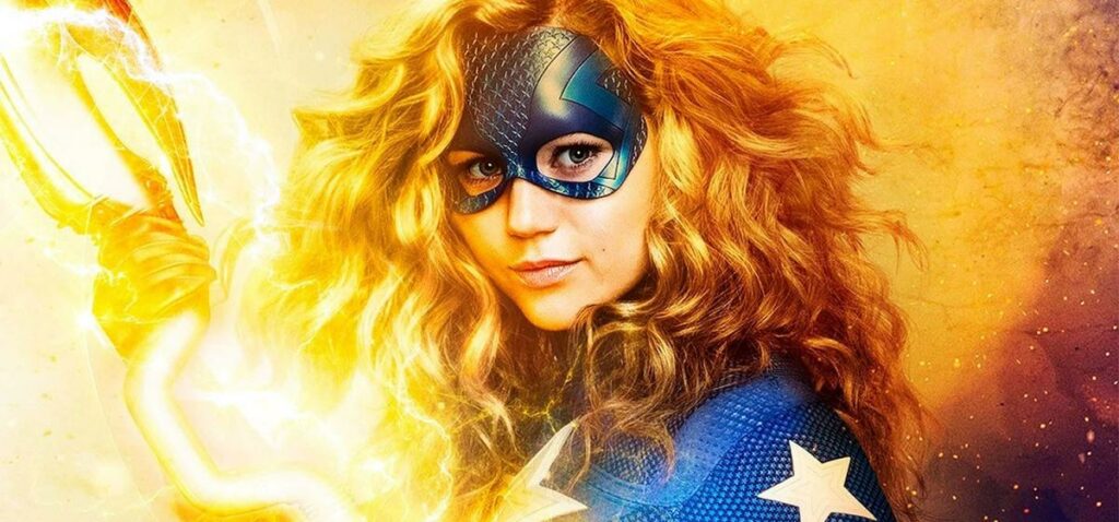 Stargirl 1x01 Review: La nouvelle série DC brille de sa propre lumière