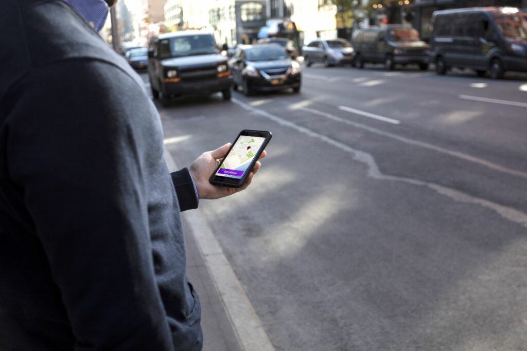 Taxis à la demande, chauffeurs personnels et applications de covoiturage