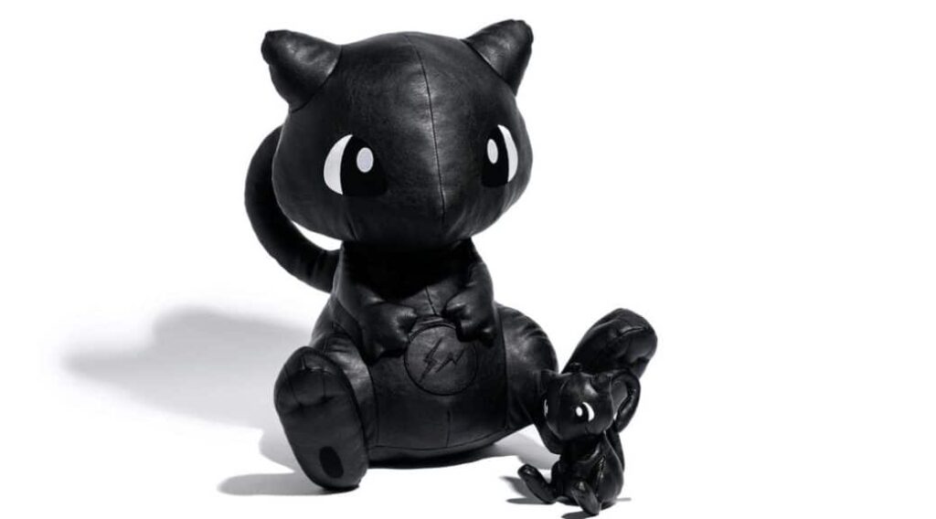 Thunderbolt Project anuncia peluches de Mew negro y otros productos de su línea para este año