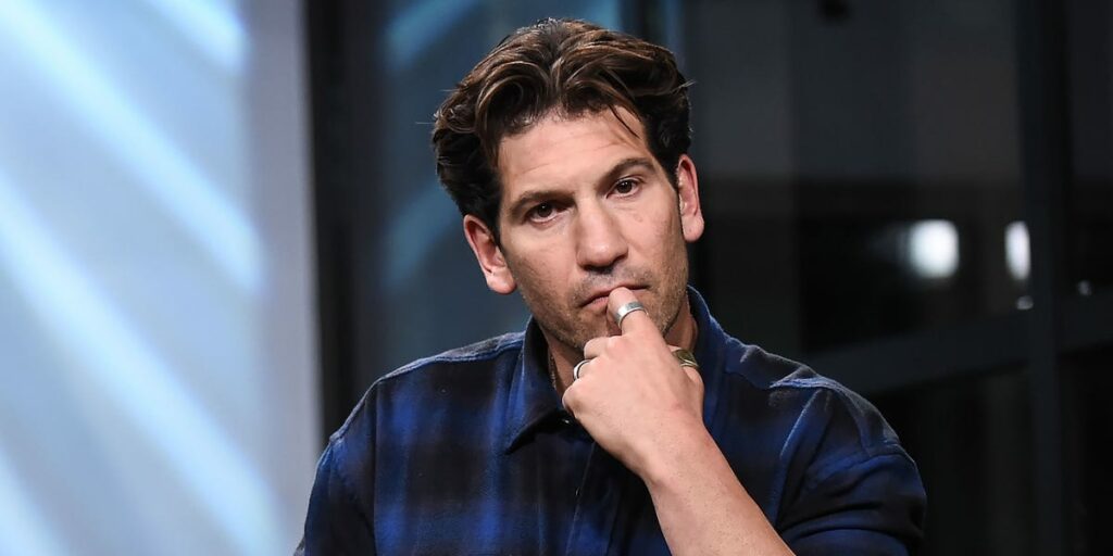 Jon Bernthal parle des moments difficiles où sa plus jeune fille était dans le coma