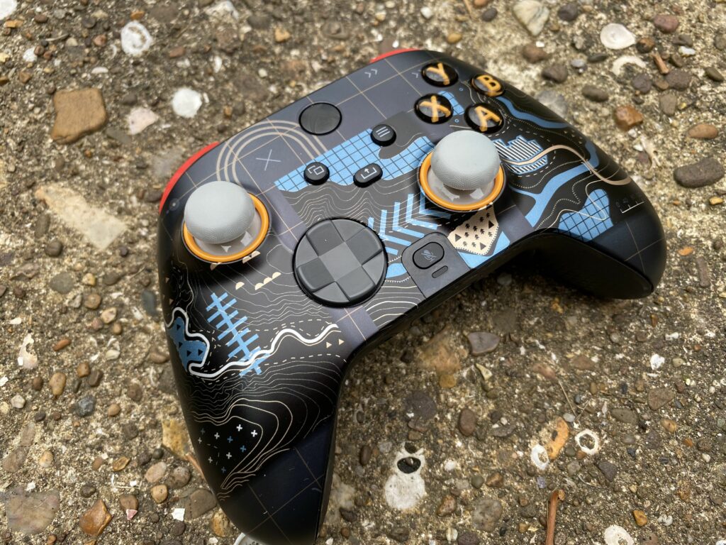 La manette Xbox Scuf Instinct Pro est chère, mais impressionnante