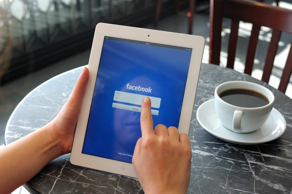 Comment envoyer des photos sur Facebook depuis iPad