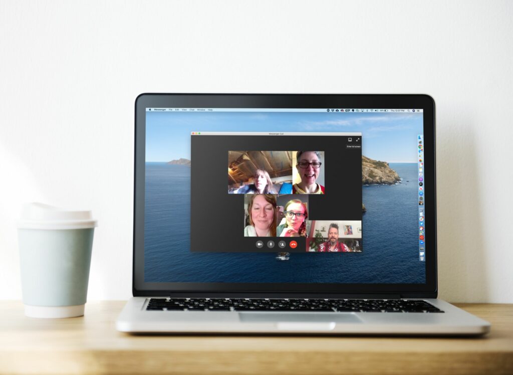 Facebook apporte le chat vidéo à 8 personnes aux applications Mac et PC Messenger