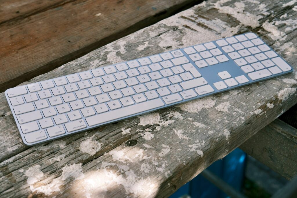 Pratique avec le Magic Keyboard d'Apple pour Mac avec Touch ID