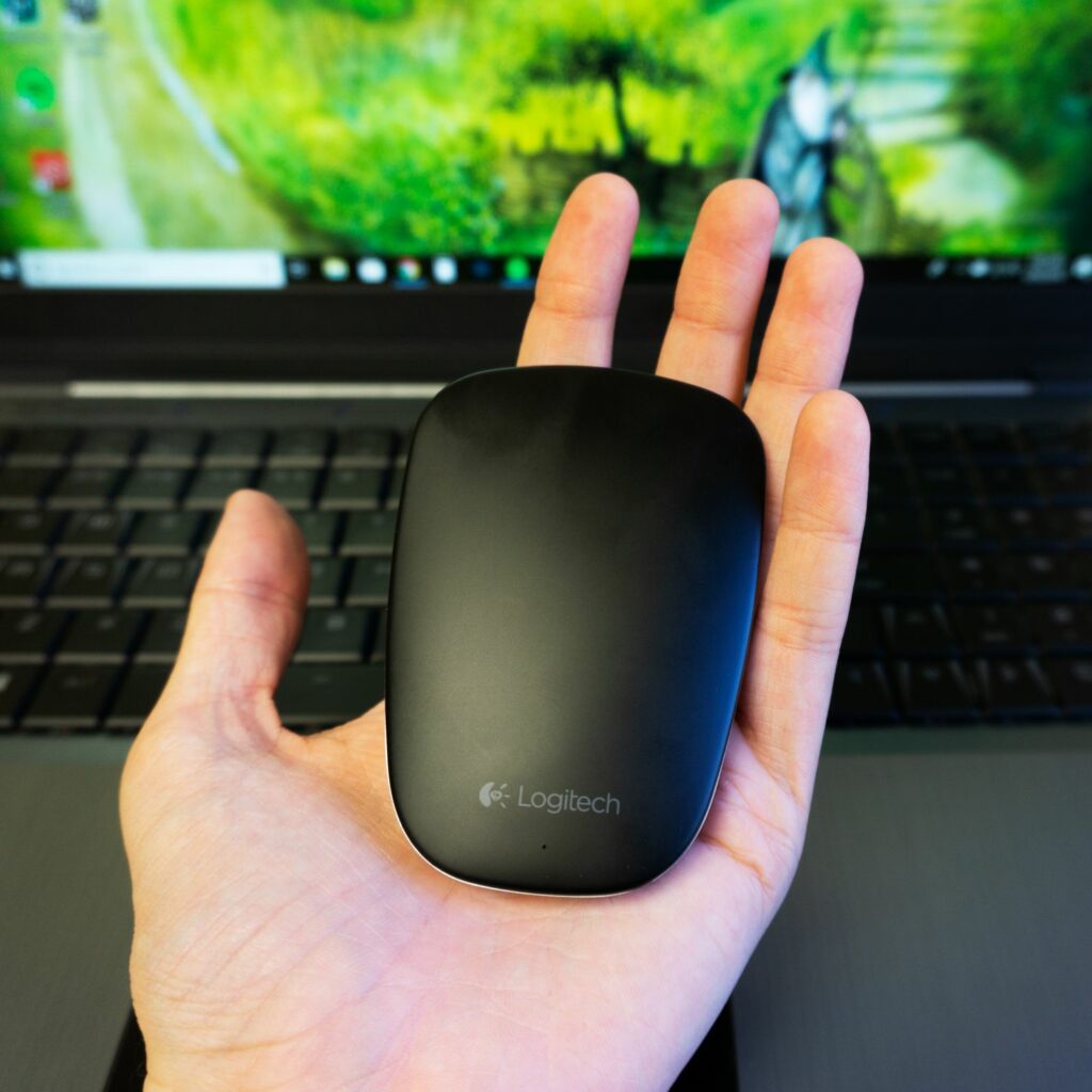 Souris tactile mince Logitech T630