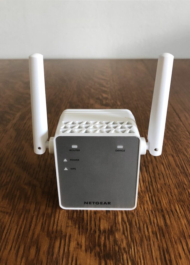 Examen du prolongateur de portée Wi-Fi Netgear EX3700 (AC750)