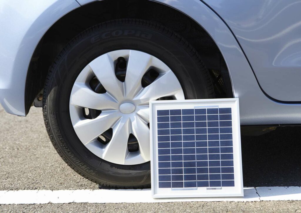 Les chargeurs de batterie solaire de voiture fonctionnent-ils ?